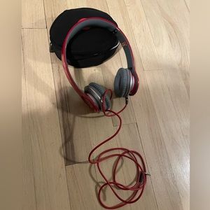 Beats by Dr. Dre Solo HD with Case Red